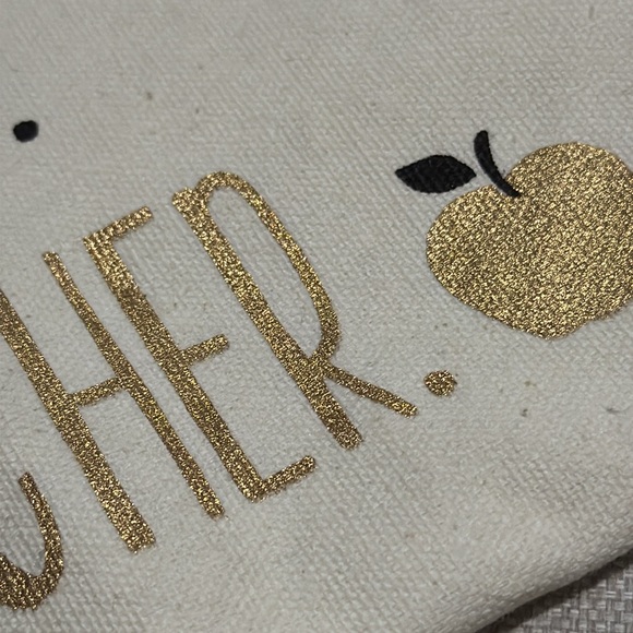 NWT Free With $25 Purchase-Canvas Zip Top Carry All bag - Picture 5 of 13